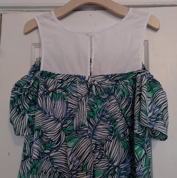 Top - Picture 2 of 3